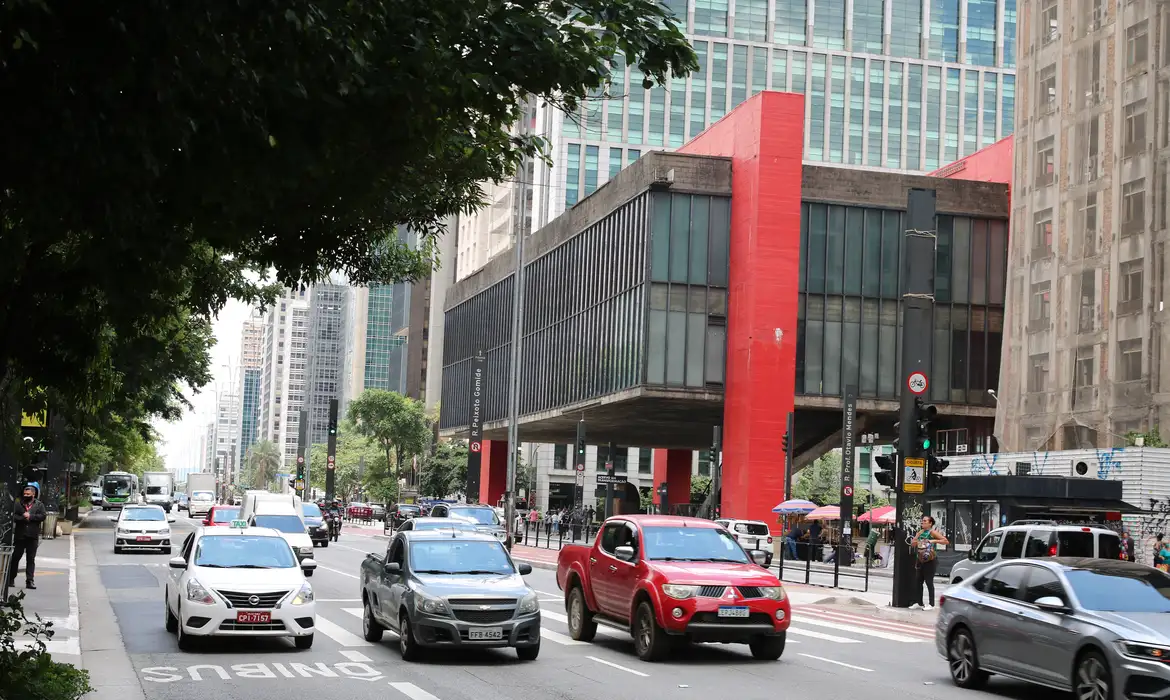 FecomercioSP: Custo de vida desacelera em São Paulo ao longo de 2023