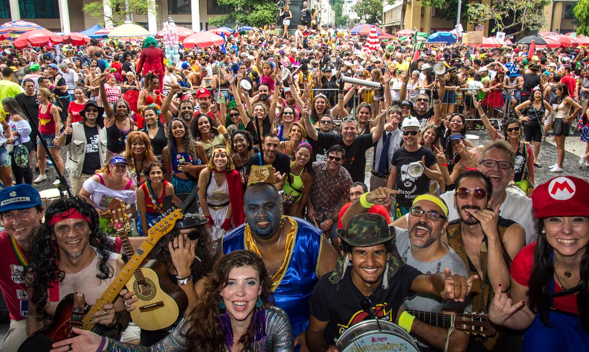 CNC: São Paulo deve liderar faturamento das atividades turísticas no mês do Carnaval